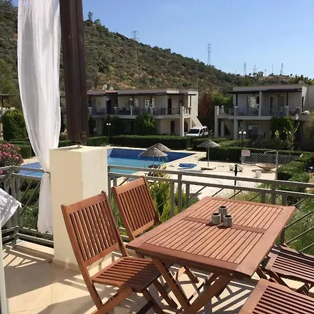 Apartment Da Huzur Bulacaginiz Yesillikler Arasinda, Havuzlu Sitede Yazlik.